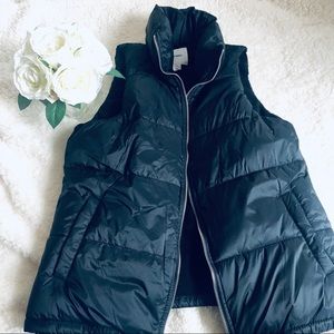 NWOT Old Navy Black Bubble Vest
